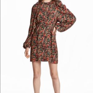 *NWT* H&M Floral Dress